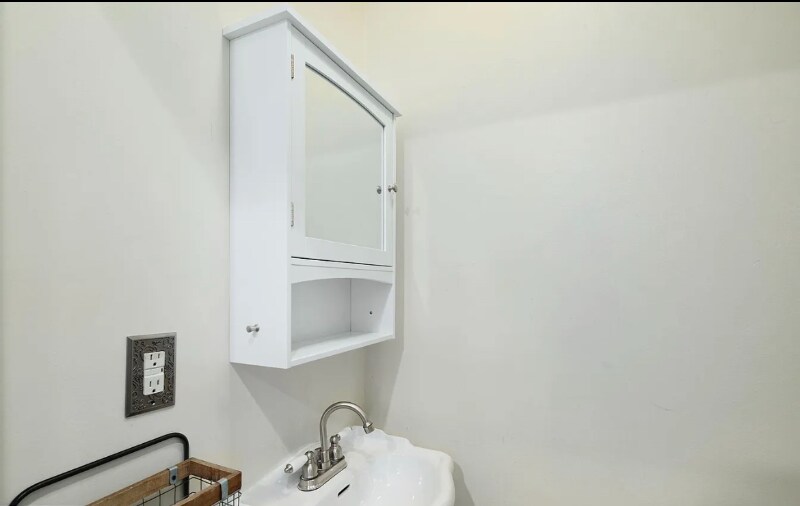 Building Photo - 2213 N 17th St