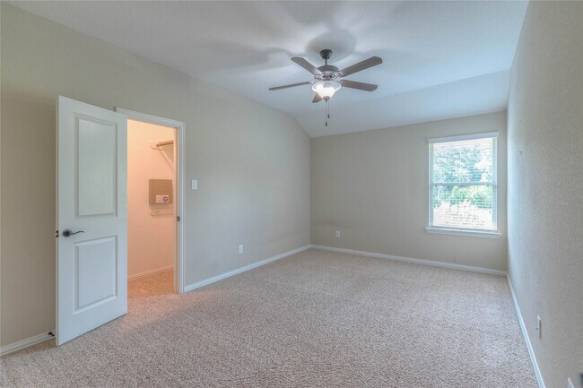 Building Photo - 2259 Golden Laurel Dr