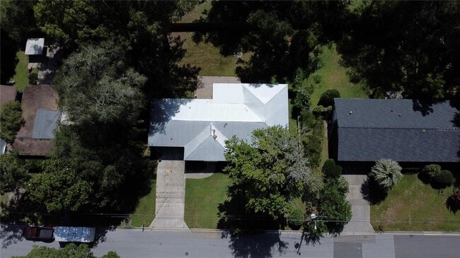 Building Photo - 121 NW 29th St