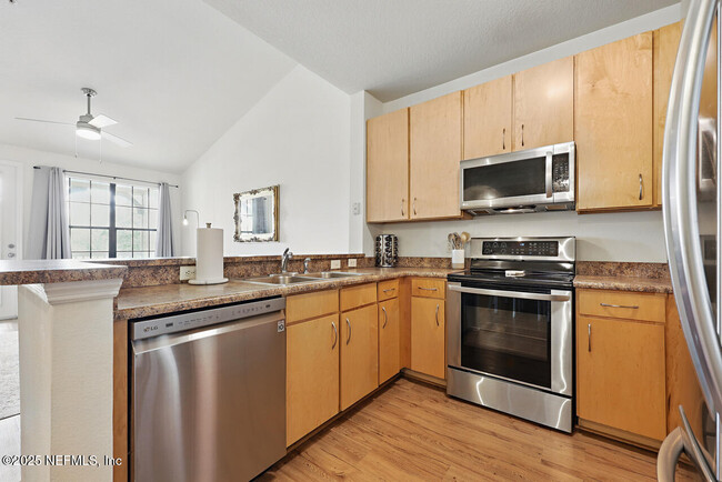 Building Photo - 12700 Bartram Park Blvd