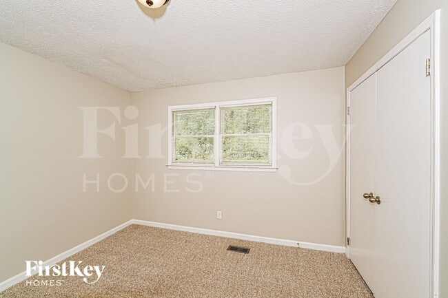 Building Photo - 1259 Huffman Rd