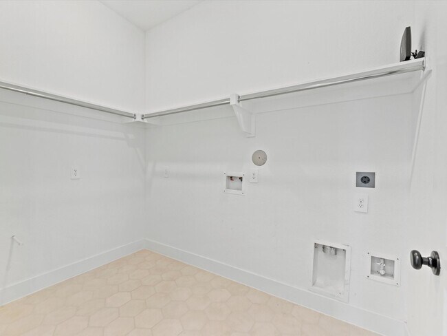 Building Photo - 30715 Chamomile Bnd