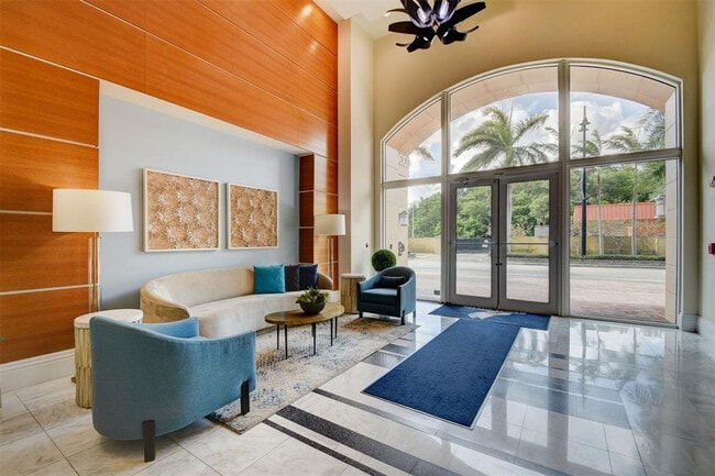 Building Photo - 700 E Boynton Beach Blvd