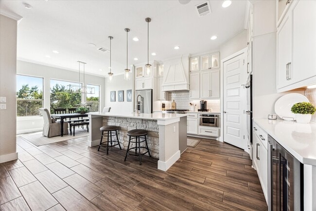 Building Photo - 6821 Little Serenity Cove
