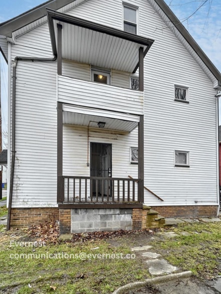 Building Photo - 11917 Forest Ave