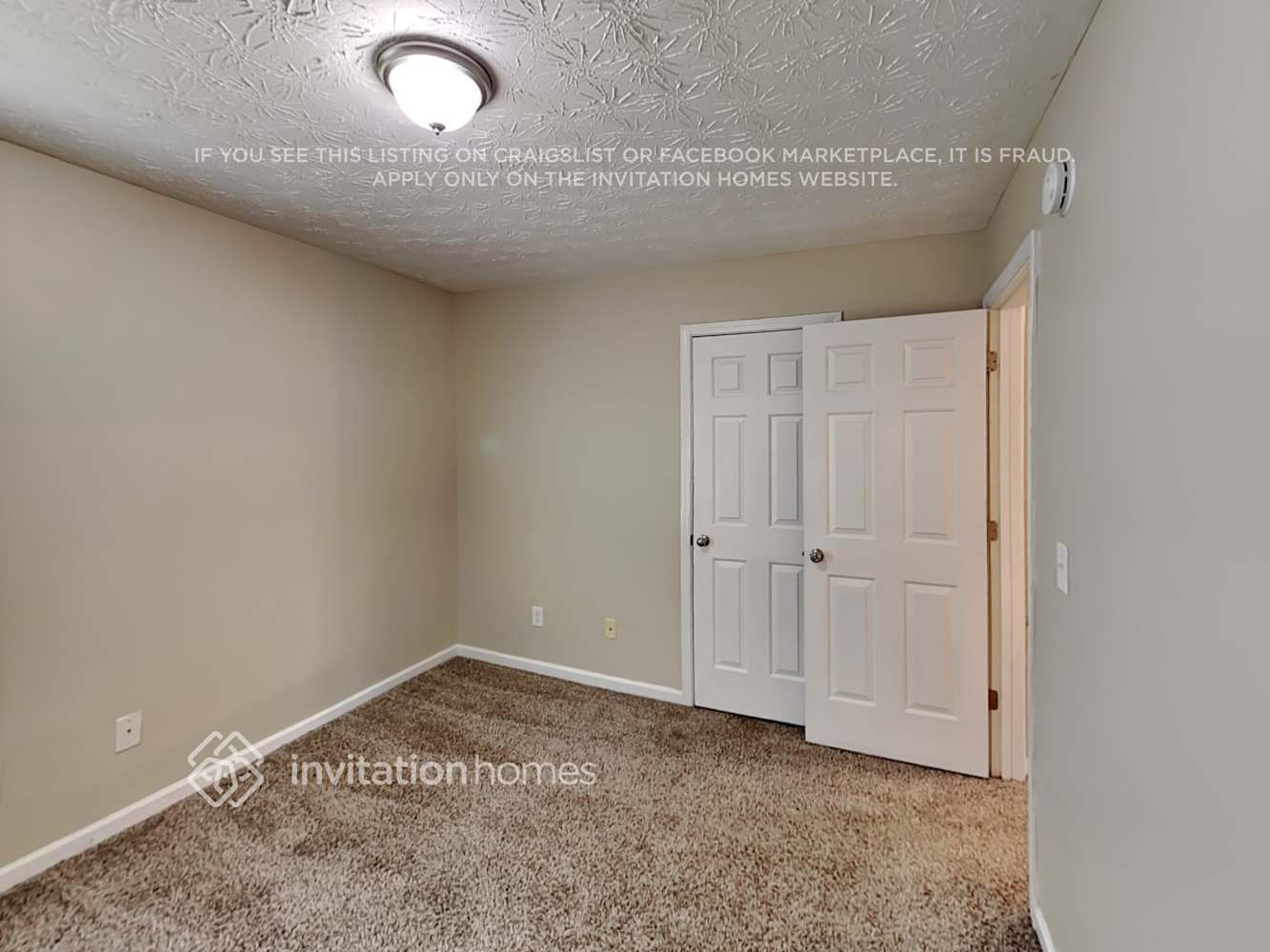 Building Photo - 235 Laurelton Cir