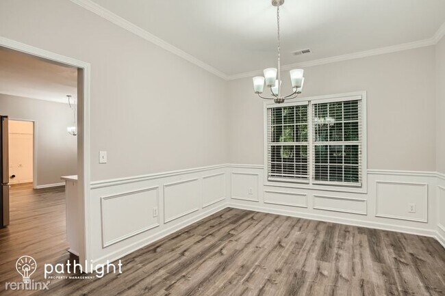 Building Photo - 4 br, 2.5 bath House - 912 Lakeside Ct UNIT