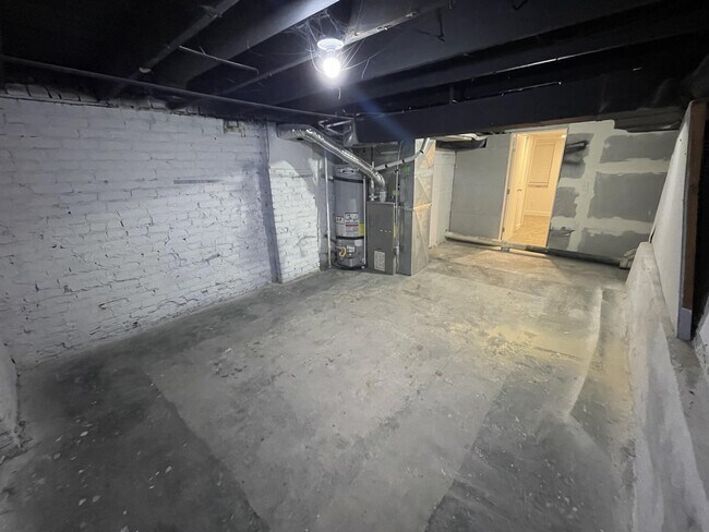 Building Photo - 778 S 400 E