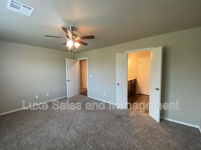 Building Photo - 749 SW 14th St