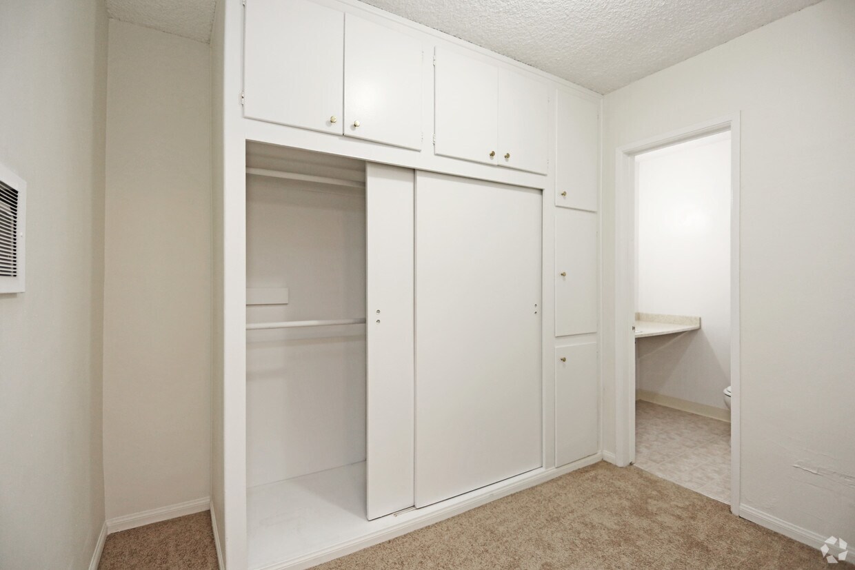 Download 2 zimmer apartments in virginia beach For Android