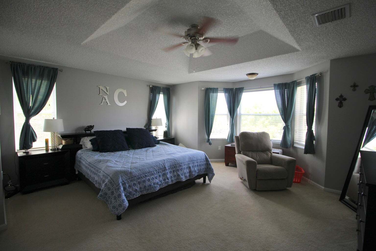 Building Photo - 9754 Scribner Ln