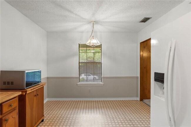 Building Photo - 5095 W Celtic Dr