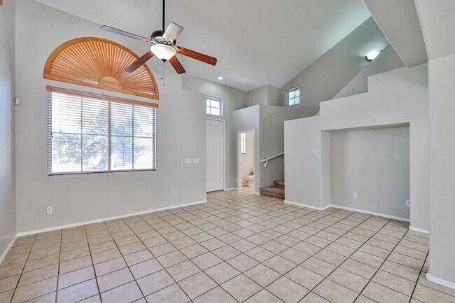Building Photo - COMING SOON!! 3 bed 2.5 bath in most preferred Phoenix area