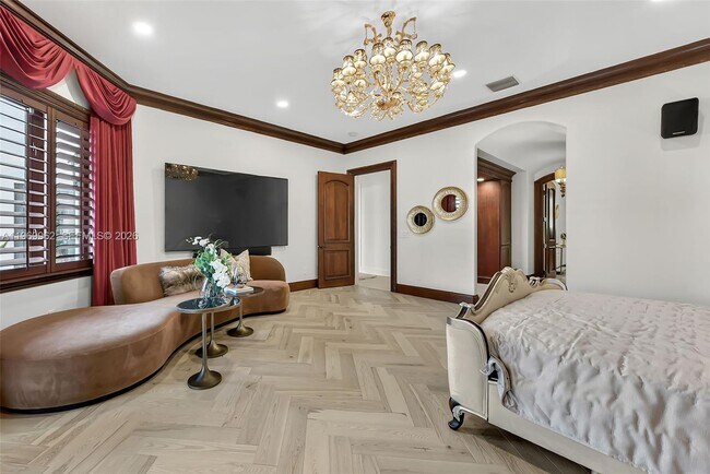 Building Photo - 628 Coral Way