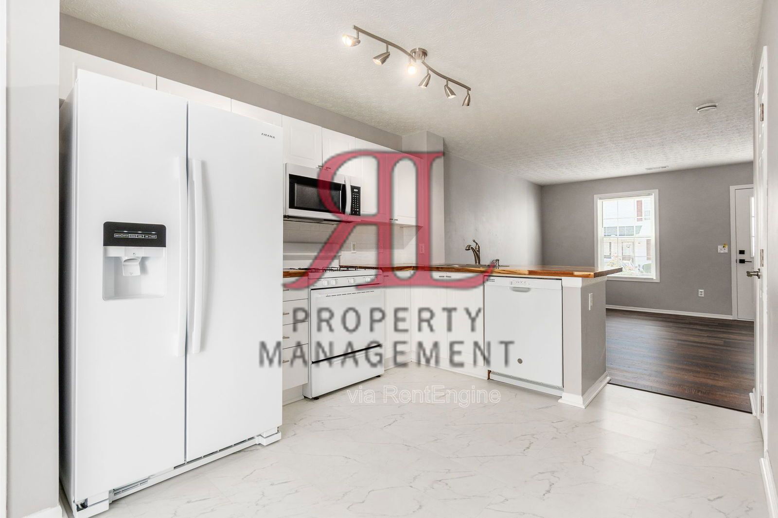 Building Photo - 6022 Brice Park Dr