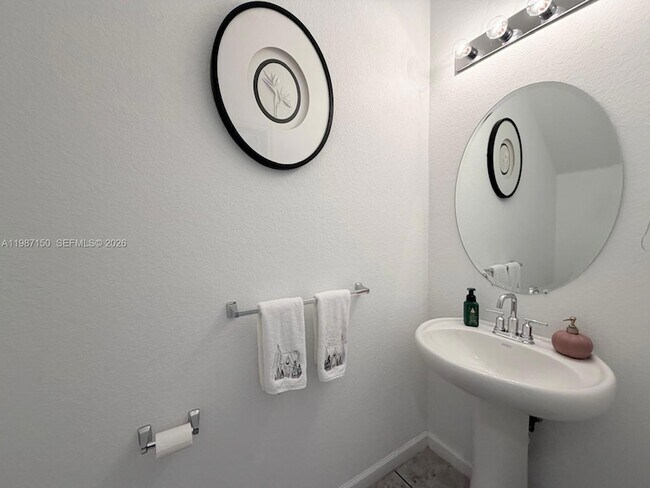 Building Photo - 4002 NW 11th Ct