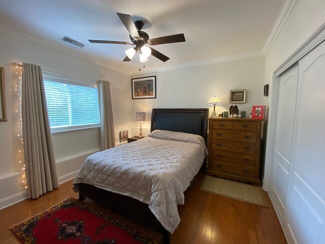 Building Photo - West AVL  - Good Things Come in Twos!  Read on!!