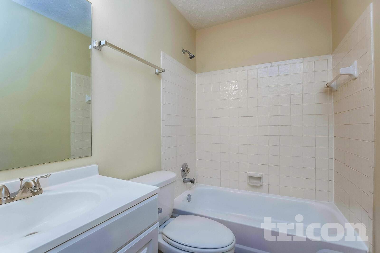 Building Photo - 4939 Clubgreen Summit