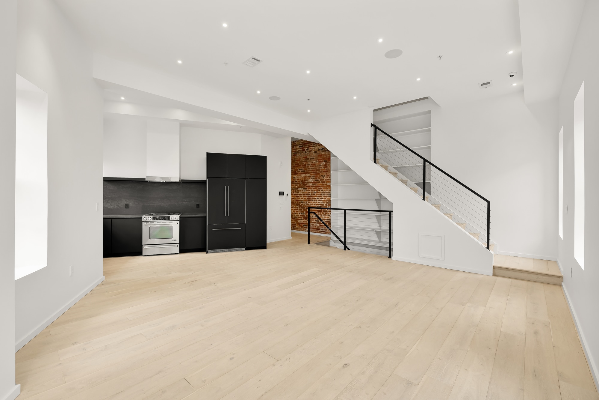 Building Photo - 1451 Maryland Ave NE