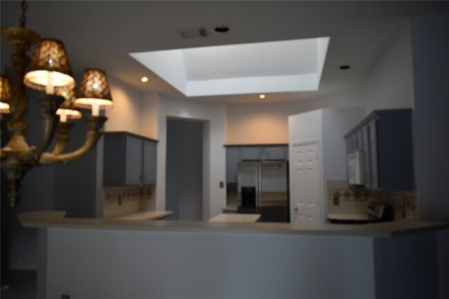 Building Photo - 507 Springhope Ct