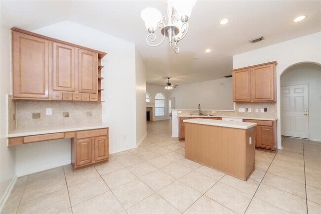 Building Photo - 6206 Sandy Sage Ct