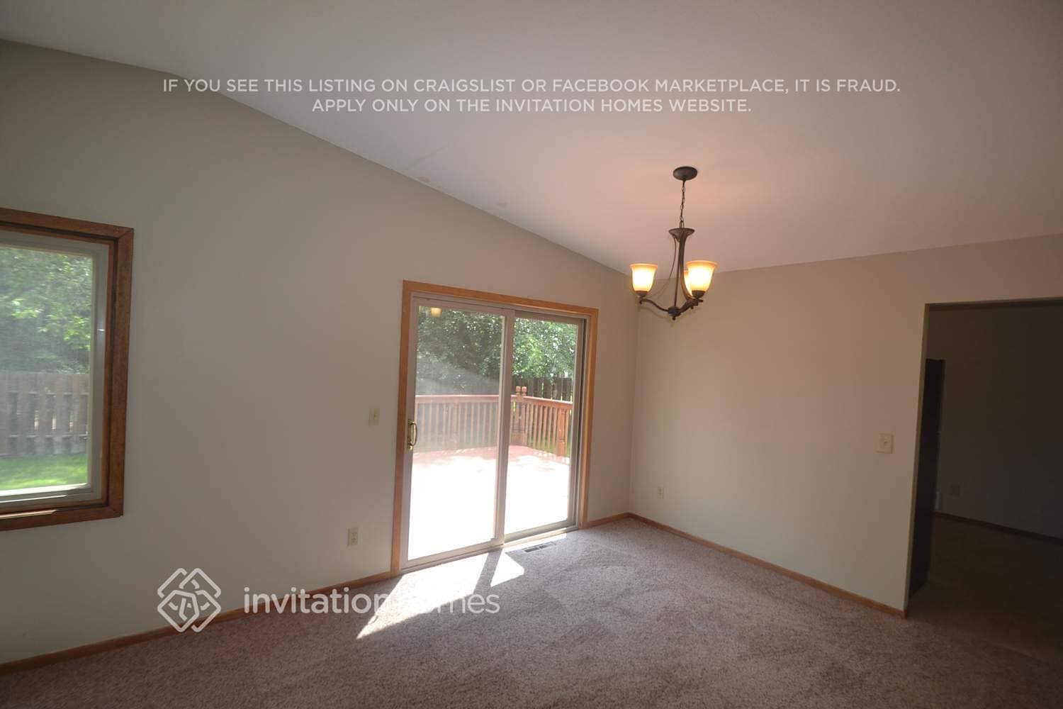 Building Photo - 7818 Hampshire Cir N