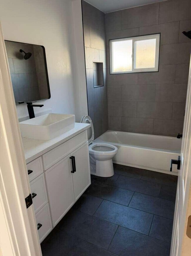 Building Photo - 3143 F Ave.