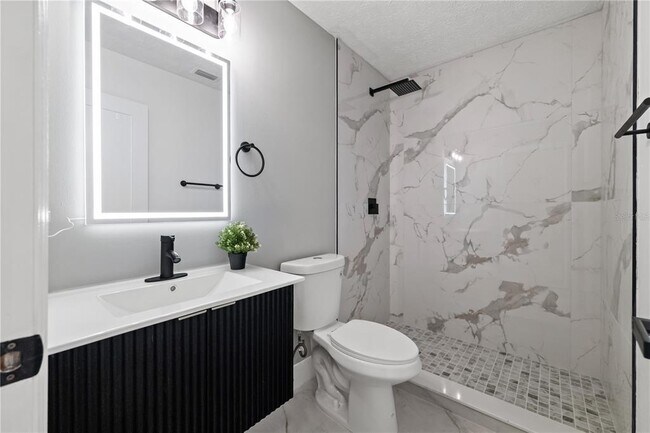 Building Photo - 3206 Las Brisas Dr