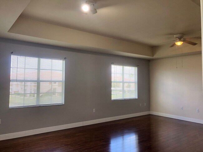 Building Photo - 2/2 with beautiful water views available n...