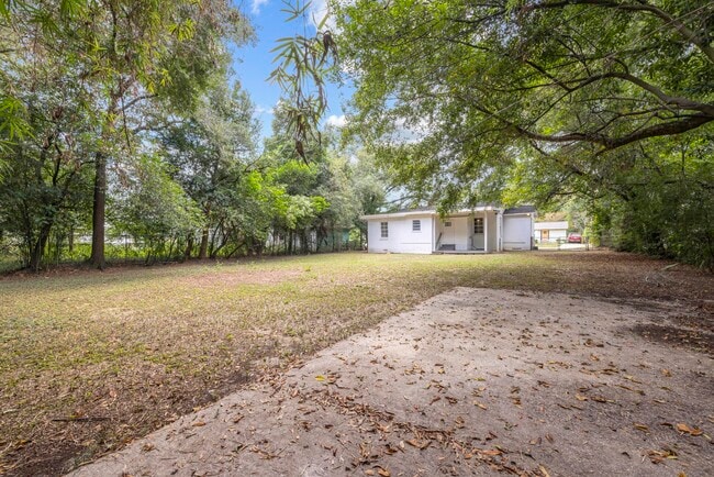 Building Photo - 324 Dixie St