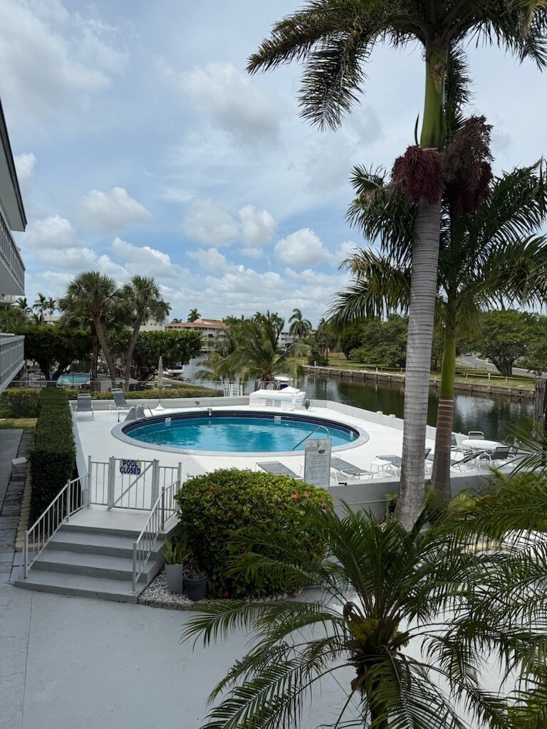 Building Photo - 467 Golden Isles Dr