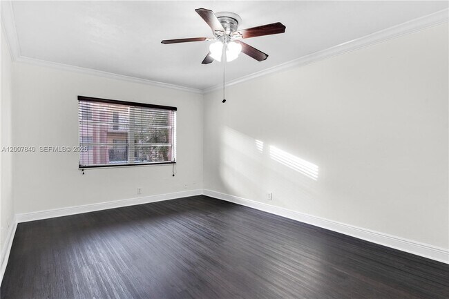 Building Photo - 13715 Kendale Lakes Cir