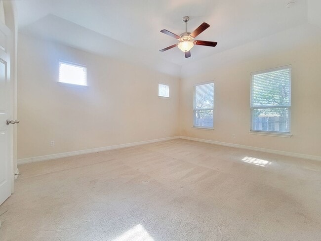 Building Photo - 707 Brook Meadow Trail