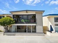 Building Photo - 1510 W Oceanfront