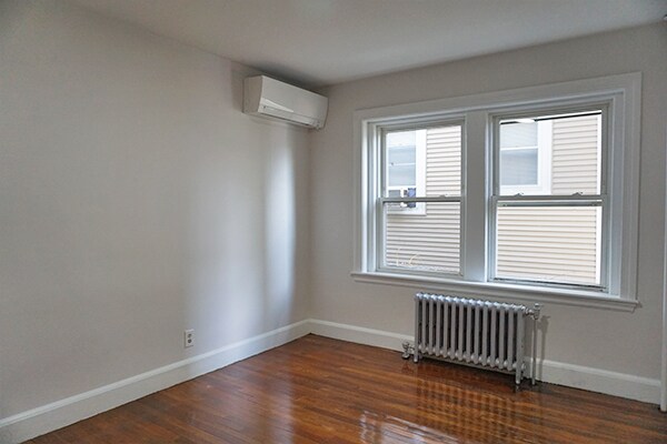 Building Photo - 105 Adams St