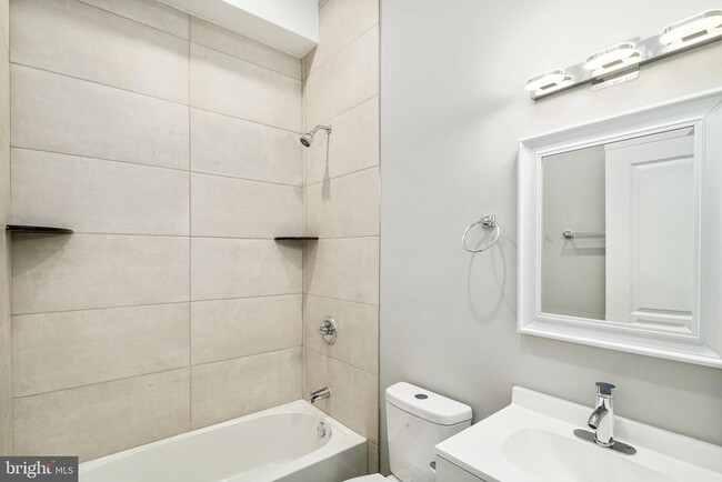 Building Photo - 1443 N 8th St