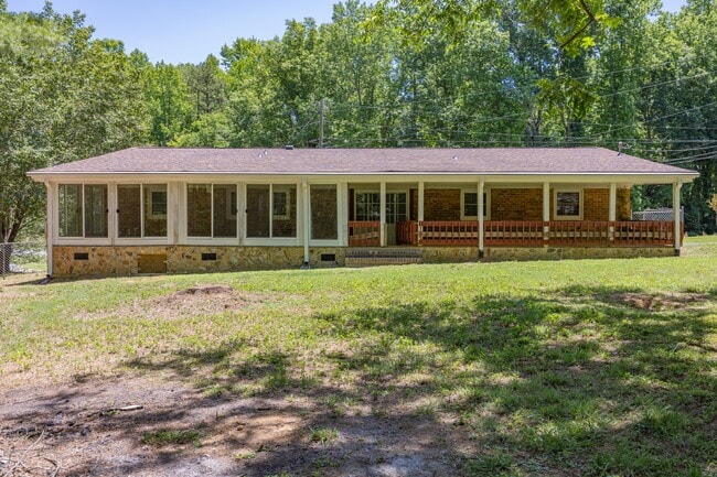 Building Photo - 2200 Danny Bell Rd