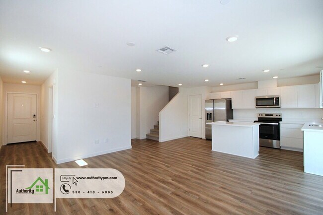 Building Photo - 847 Congaree Ln