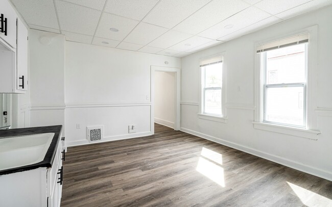 Building Photo - 2955 N 17th St