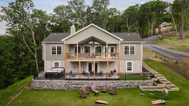 Building Photo - 351 Donna Ct