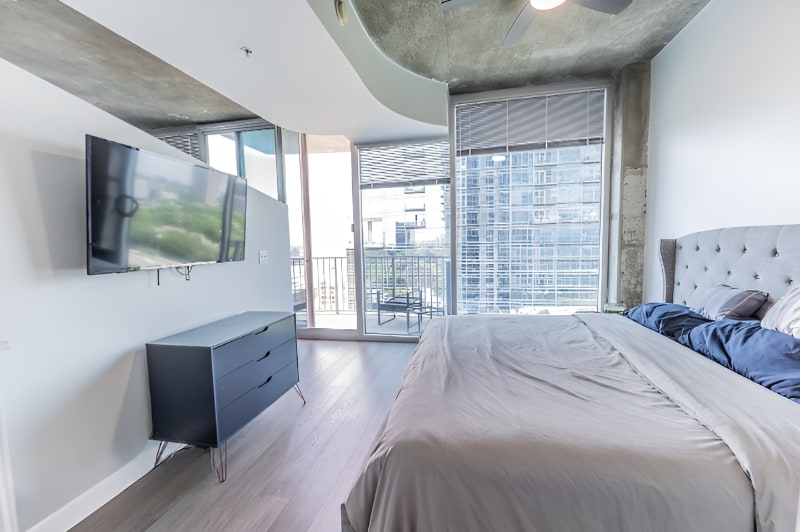 Building Photo - 400 W Peachtree St NW