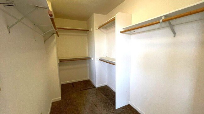 Building Photo - Martinez Beautiful 4 bedroom 3 bath home! ...