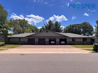 Building Photo - 2427 New Pine Dr