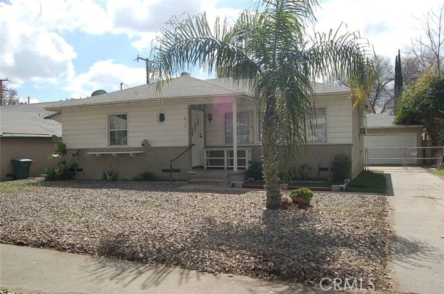 Primary Photo - 817 W 25th St