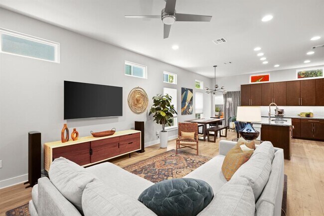 Building Photo - 3905 Clawson Rd