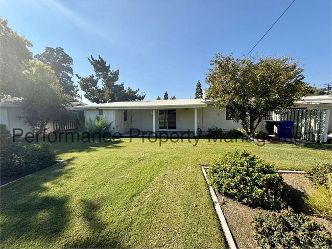 Building Photo - Cute 2 Bed/2 Bath 55+ Community w/ RBP & Security Deposit Alternative Option