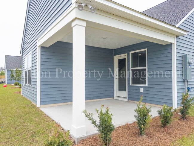 Building Photo - 29 W Pioneer Wy