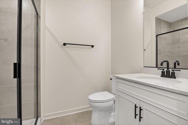 Building Photo - 43793 Mystic Maroon Ter