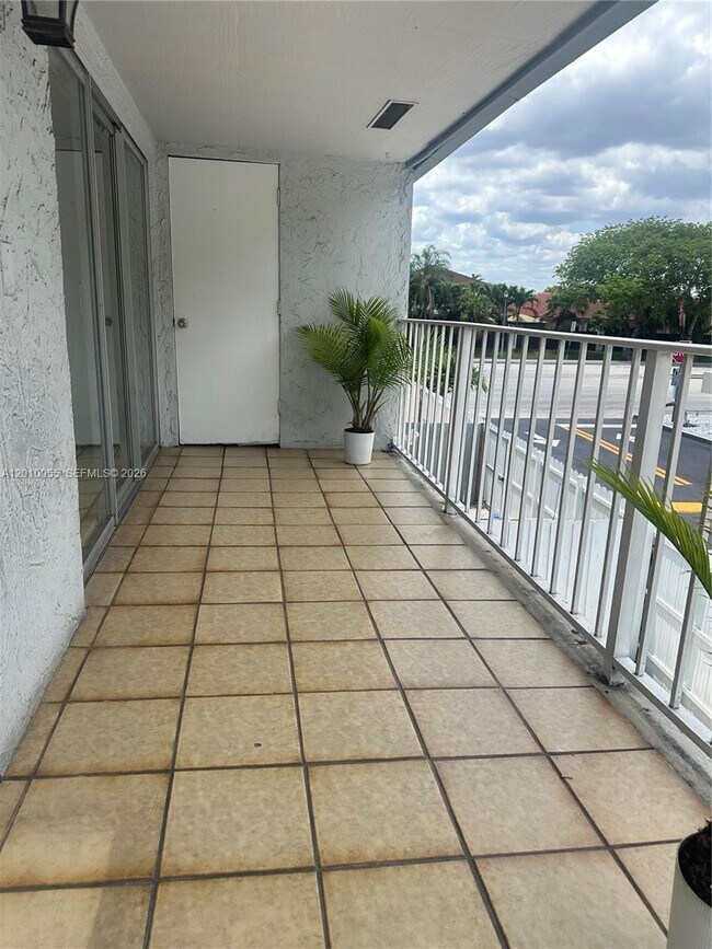 Building Photo - 8460 SW 156th Pl