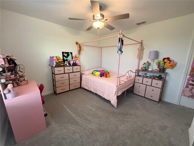 Building Photo - 32142 Spiceberry St